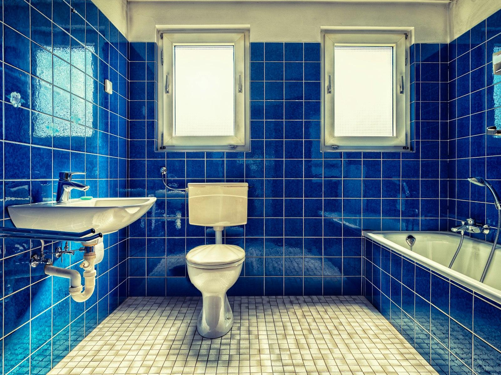 Salle de bain moderne — avant travaux